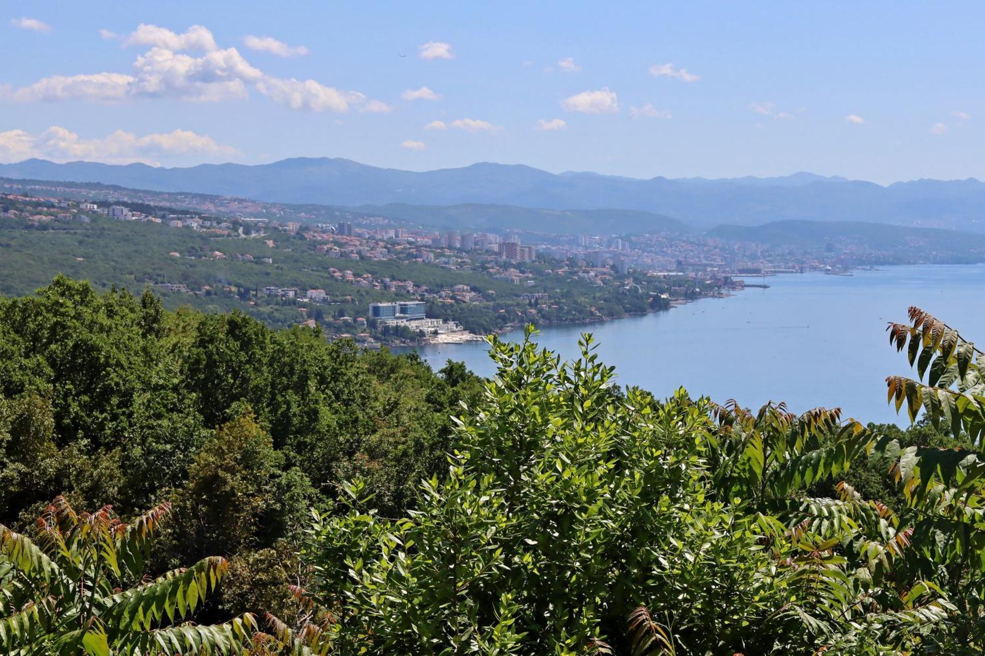 Apartments With A Parking Space Opatija - Pobri, Opatija - 7813 Matulji Esterno foto